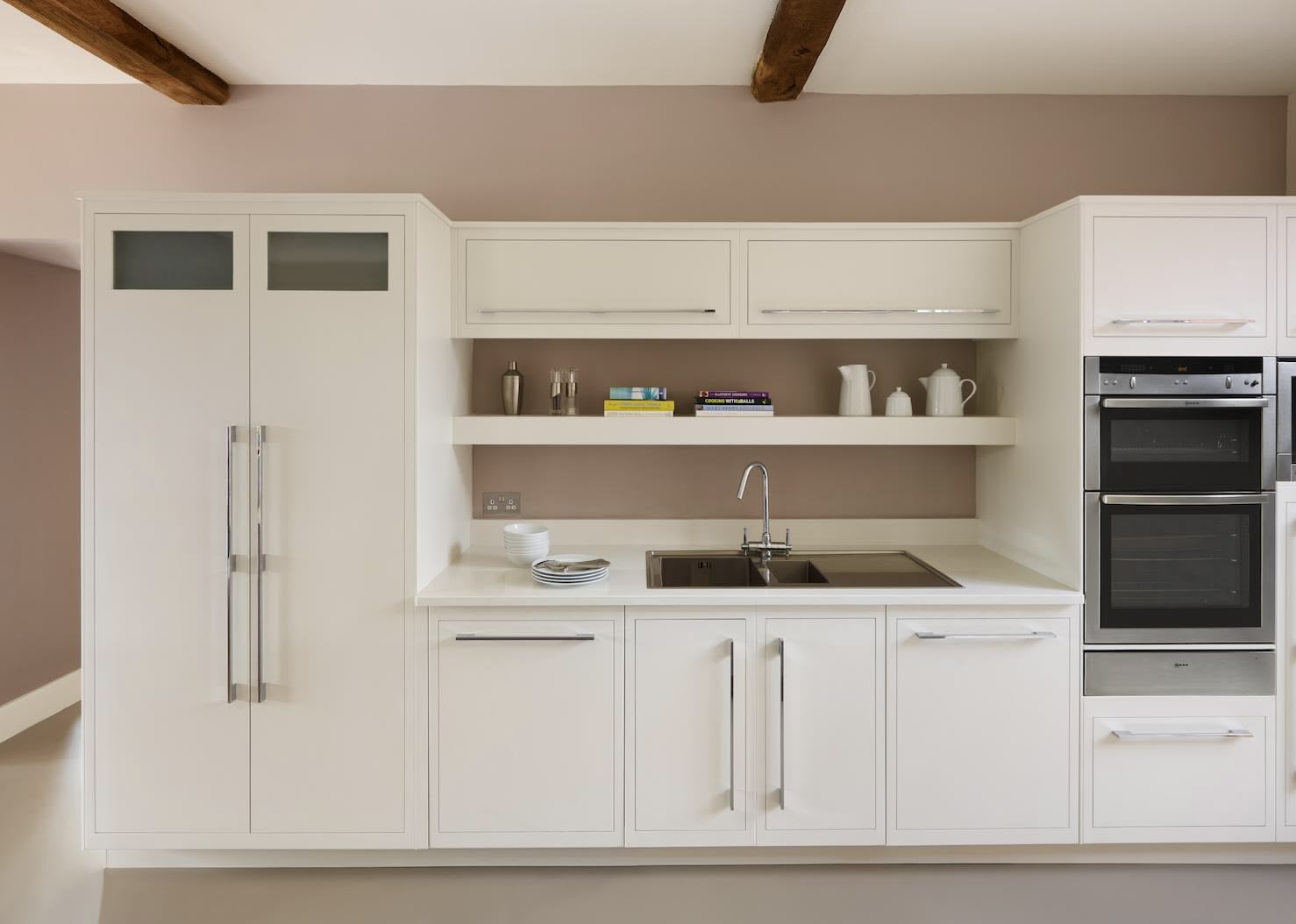 White Linear kitchen cabinetry