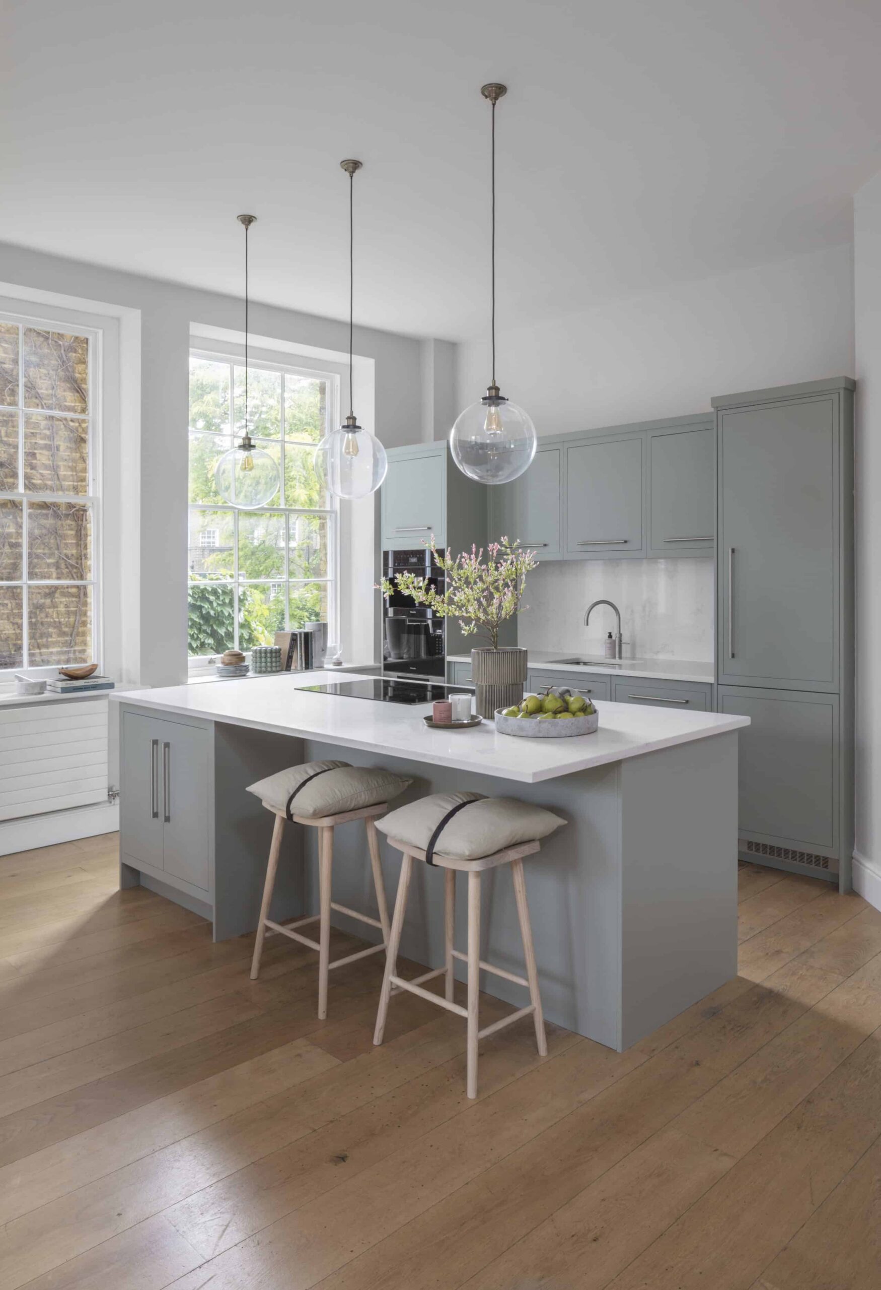 clean Linear kitchen design
