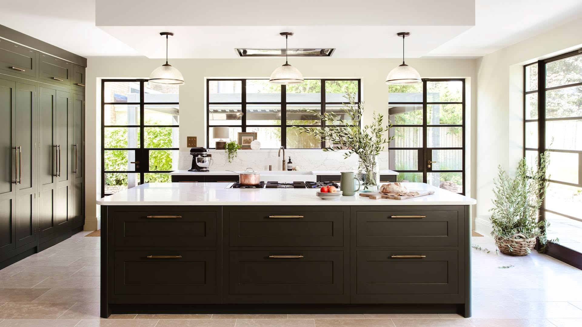 Dark Green Shaker Kitchen with White Worktop