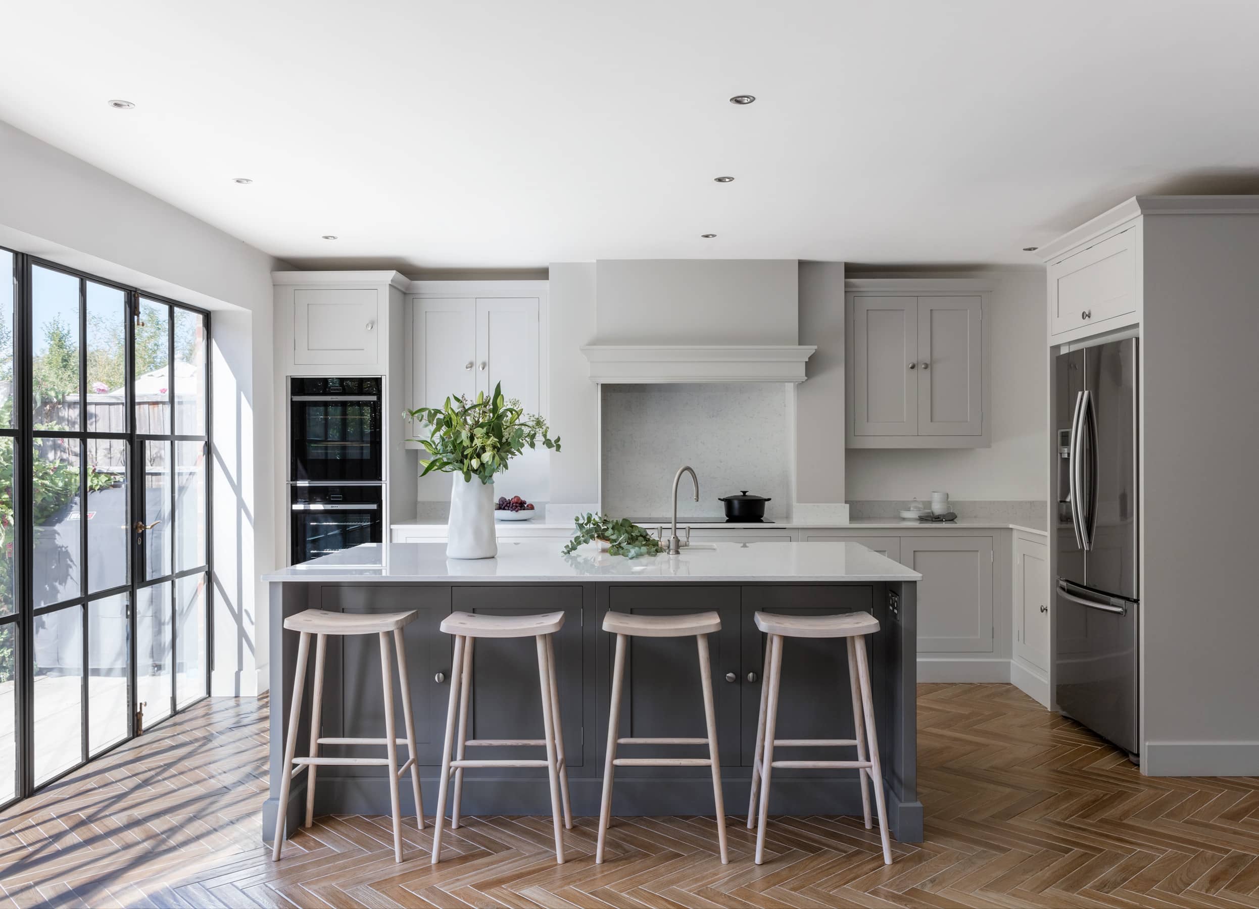 Bright open plan Shaker kitchen design