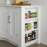 Open shelving end panel