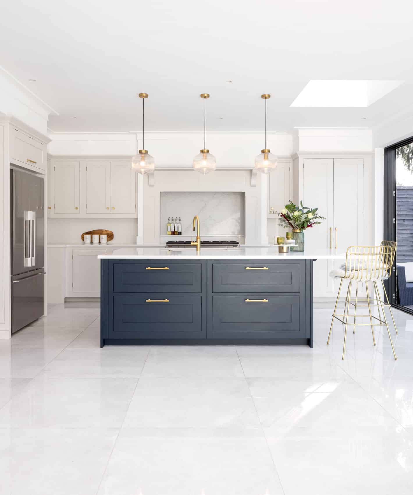 Classic white Shaker kitchen design