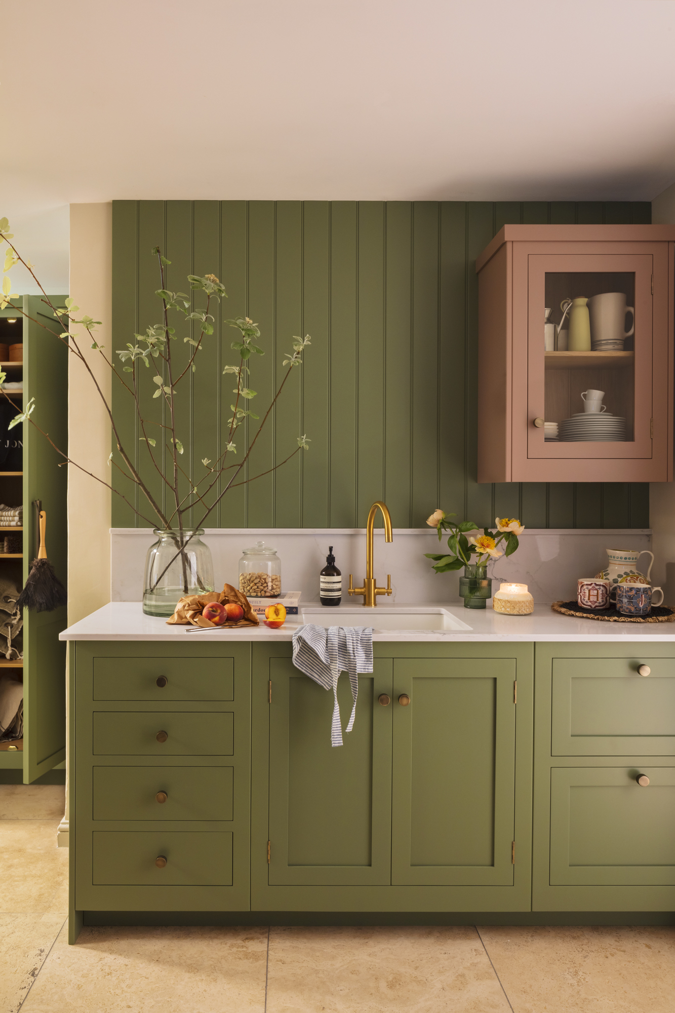 Harvey Jones Hampton kitchen design