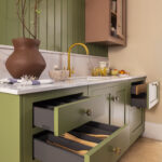 Sage Green Shaker Kitchen Cabinets with Drawers