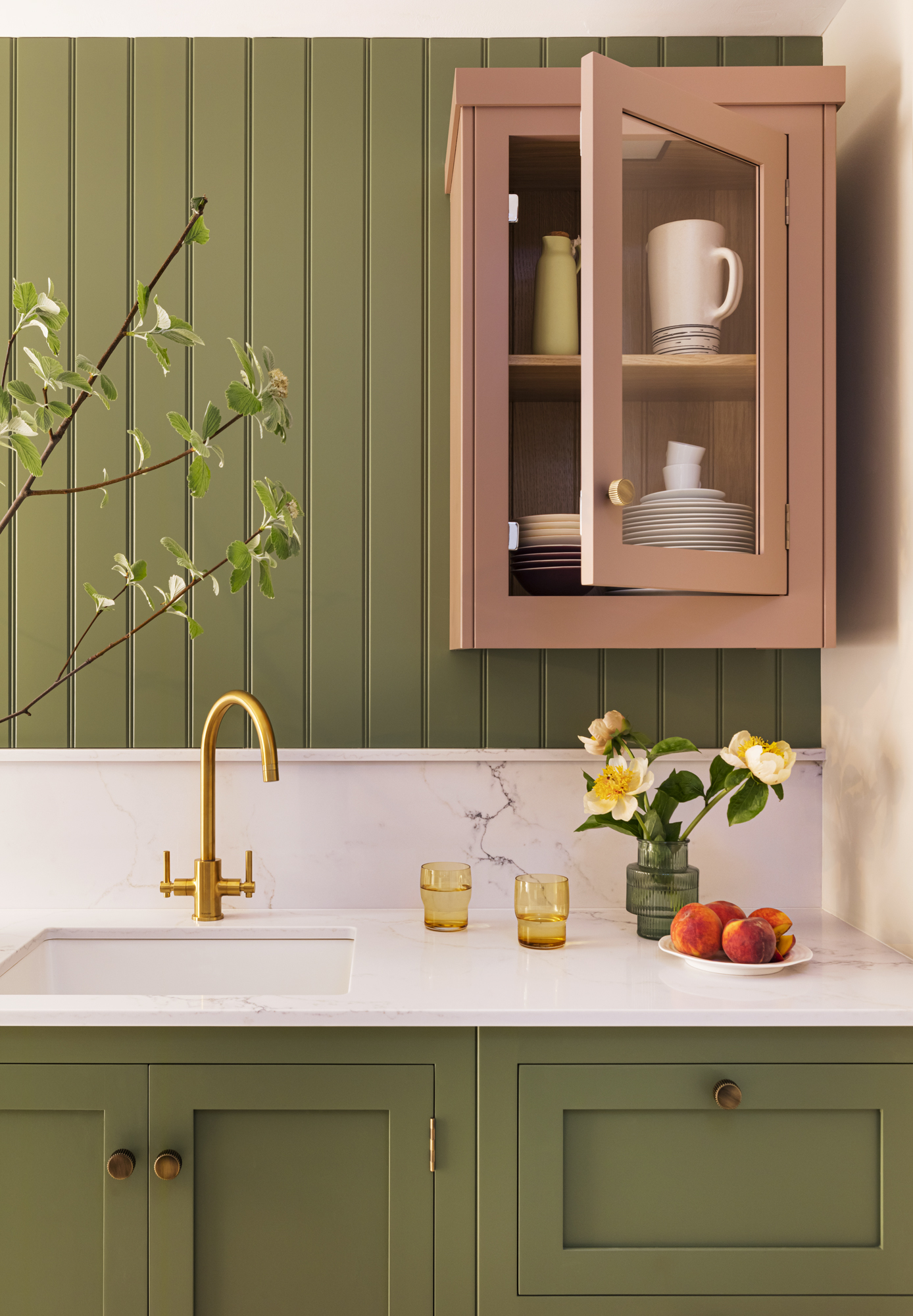 Sage Green Shaker Kitchen Cabinet with Sink and Cupboard