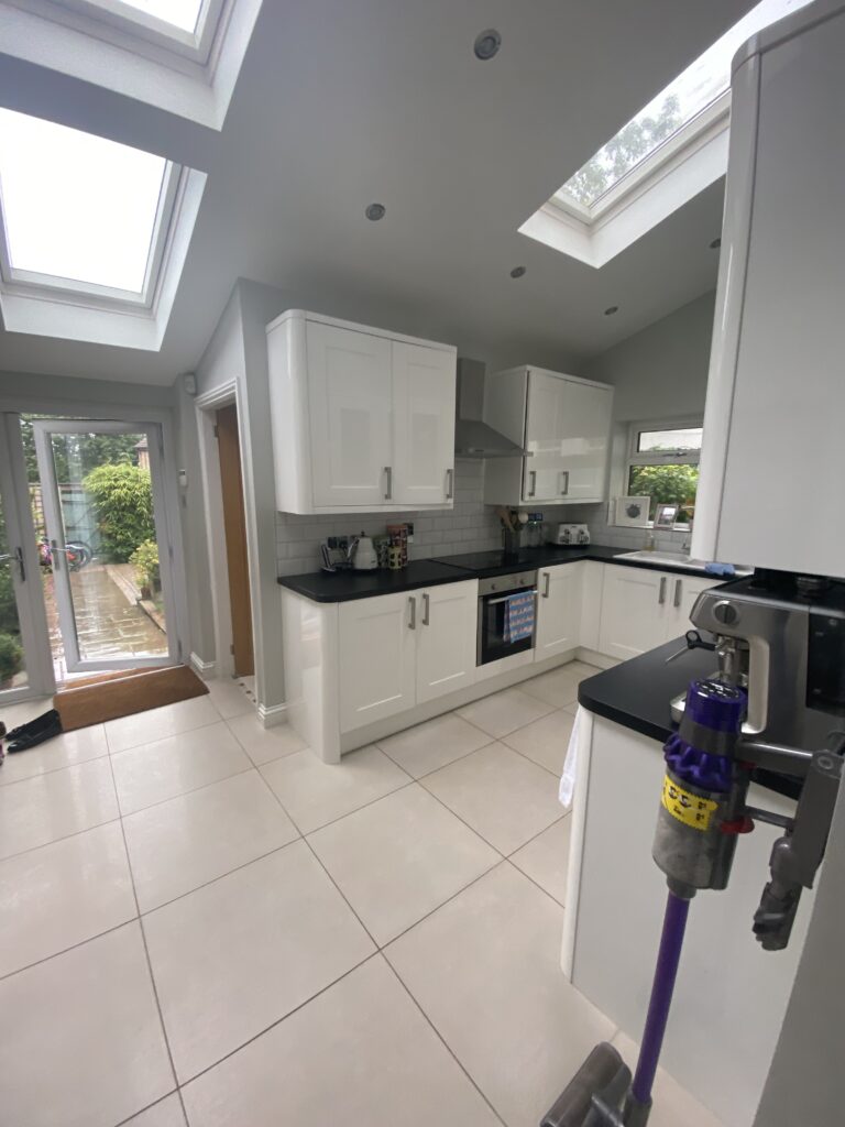 Kitchen before Harvey Jones design