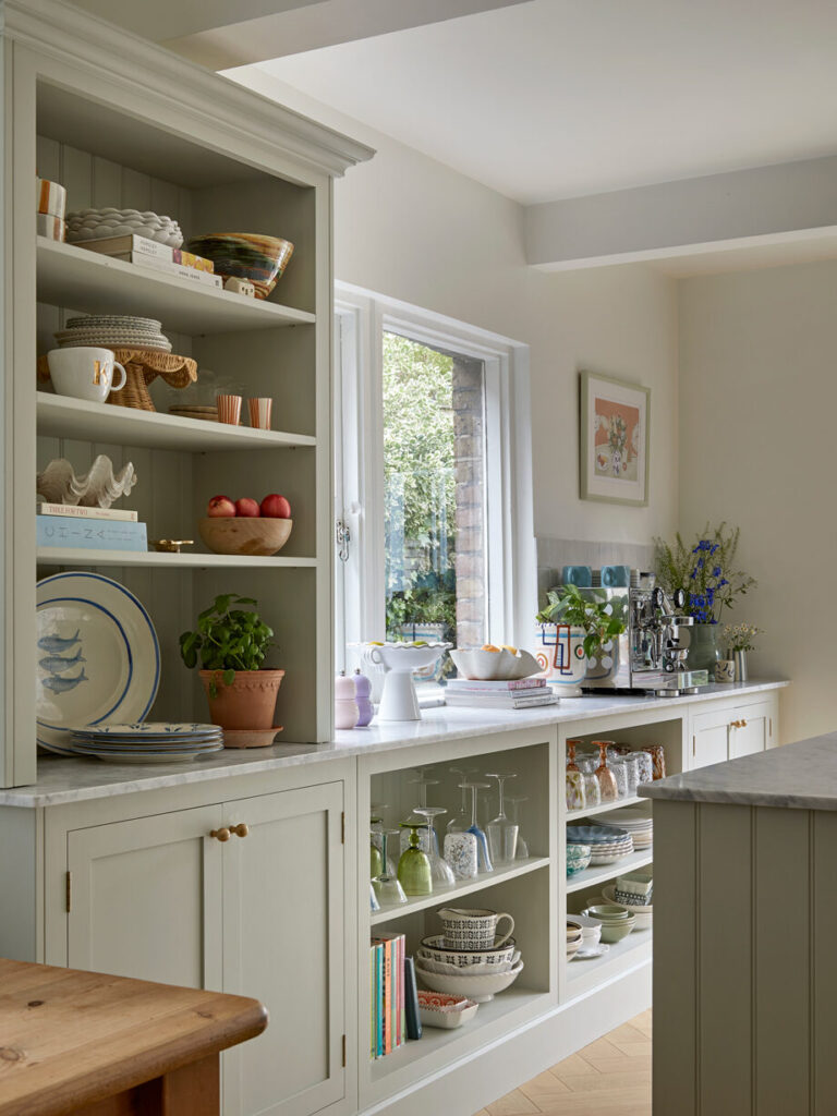 Warm neutral kitchen with bespoke Shaker kitchen cabinetry