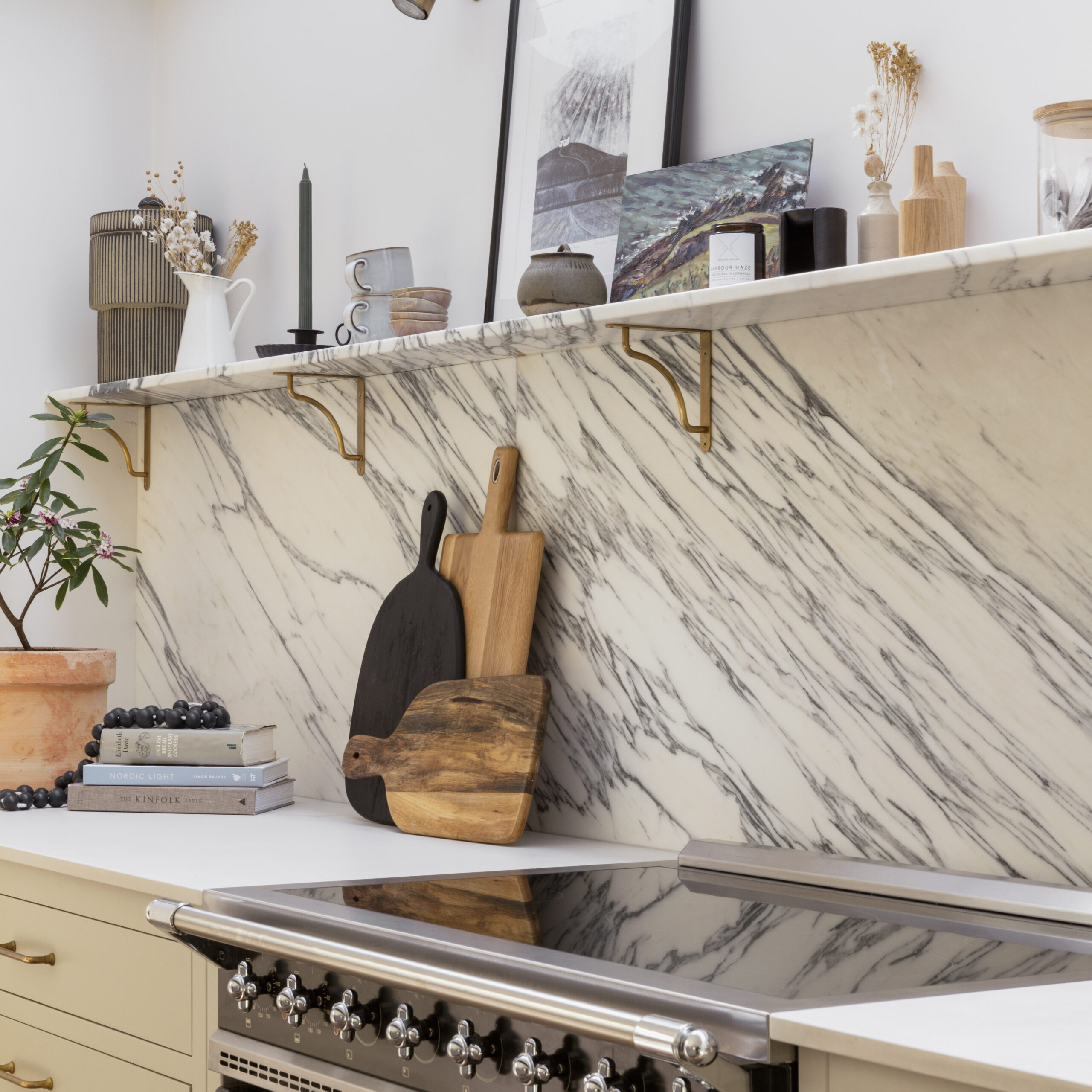 Statement marble backsplash in luxury kitchen design